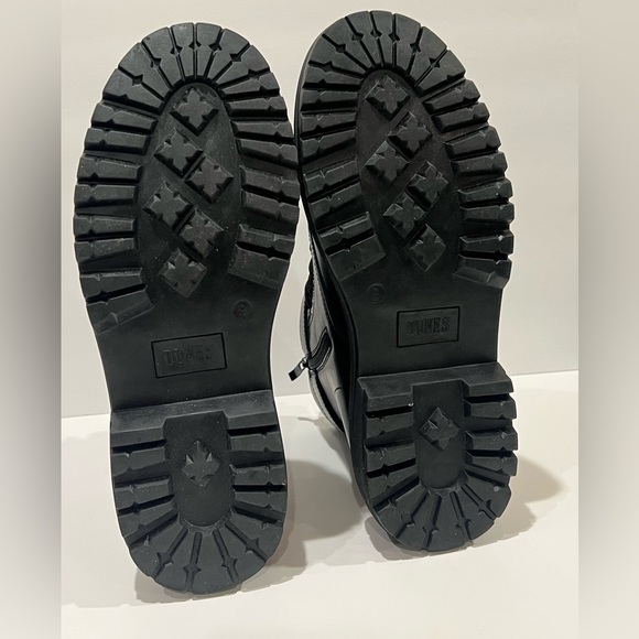 🆕 Black chelsea laceup boots - Picture 4 of 4